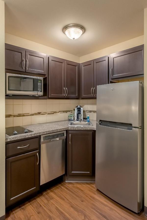 Landmark Suites - Williston Esterno foto