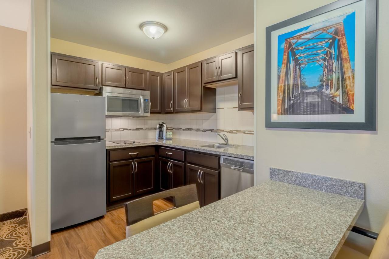 Landmark Suites - Williston Esterno foto