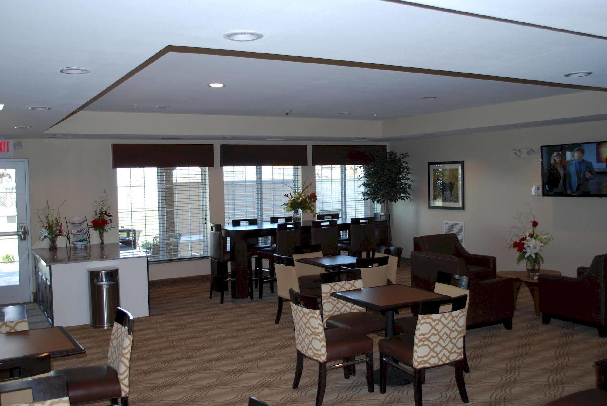 Landmark Suites - Williston Esterno foto