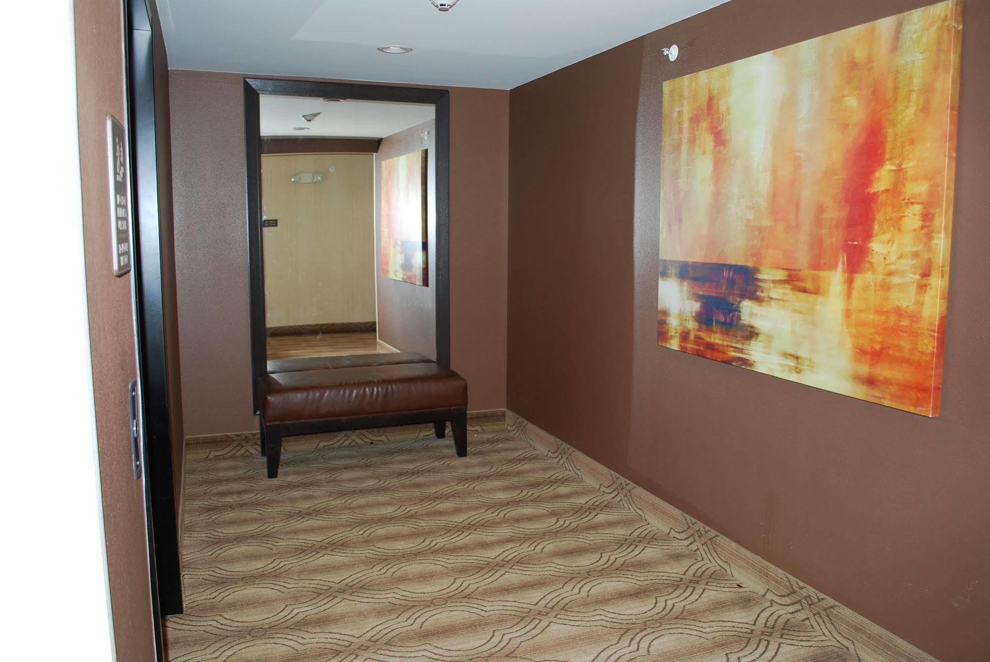 Landmark Suites - Williston Esterno foto